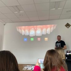 received_6086138468132583